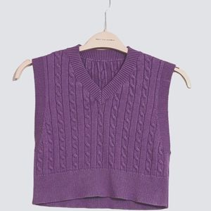 Lailezou Women's V-Neck Knit Sweater Vest Solid Color Argyle Plaid Preppy Style